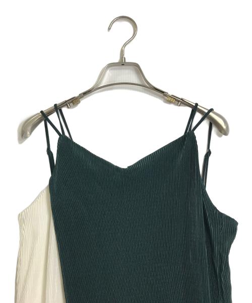 UN3D.（アンスリード）UN3D. (アンスリード) クリスタルプリーツオールインワン CRYSTAL PLEATS AIO  日本製 ホワイト×グリーン サイズ:36の古着・服飾アイテム