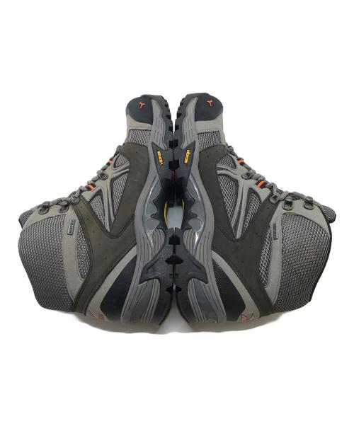 MIZUNO（ミズノ）MIZUNO (ミズノ) GORE-TEX トレッキングブーツ ウエーブ ナビゲーション ヴィブラムソール　アウトドア　登山 グレー サイズ:26cmの古着・服飾アイテム