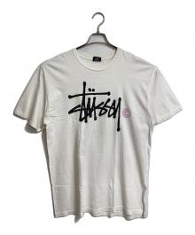 stussy（ステューシー）の古着「ロゴプリントTシャツ　半袖カットソー　Tシャツ　Tee   メキシコ製」｜ホワイト