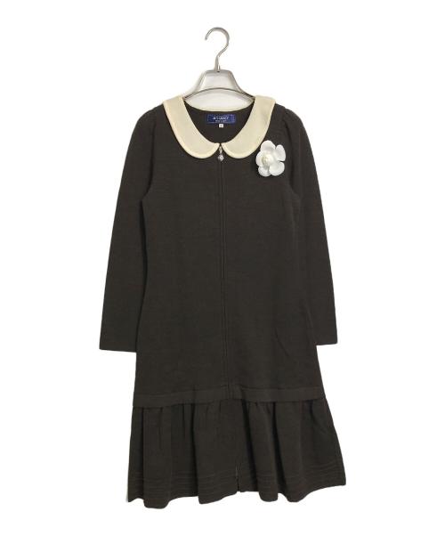 M'S GRACY（エムズグレイシー）M'S GRACY (エムズグレイシー) カメリアジップコサージュ付きニットワンピース ブラウン サイズ:38の古着・服飾アイテム