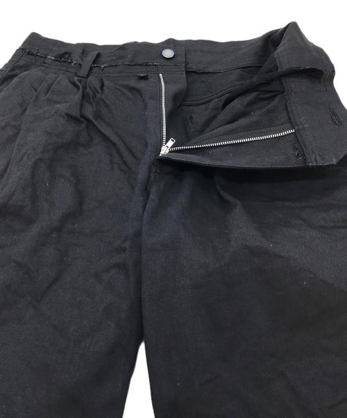 MUZE TURQUOISE LABEL（ミューズ ターコイズ レーベル）MUZE TURQUOISE LABEL (ミューズ ターコイズ レーベル) HEM SLIT WIDE DENIM TROUSERS ブラック サイズ:1の古着・服飾アイテム