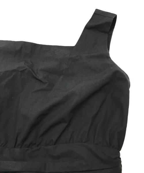 SEVEN TEN by MIHO KAWAHITO（セブン テン バイ ミホ カワヒト）SEVEN TEN by MIHO KAWAHITO (セブン テン バイ ミホ カワヒト) スクエアネックプリントドレス 両ポケット 後ファスナー 裏地付き ストラップホルダー有 ブラック サイズ:Sの古着・服飾アイテム