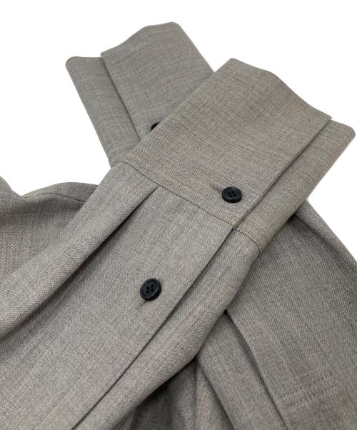 ESSEN .LAUTREAMONT（エッセン.ロートレアモン）ESSEN .LAUTREAMONT (エッセン.ロートレアモン) T/W 2WAY スタンドカラードレス ベージュ サイズ:Mの古着・服飾アイテム