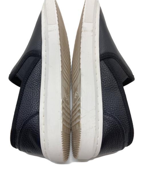 UGG（アグ）UGG (アグ) Alameda Slip On　スリッポン　スニーカー　フラットシューズ ブラック サイズ:23の古着・服飾アイテム