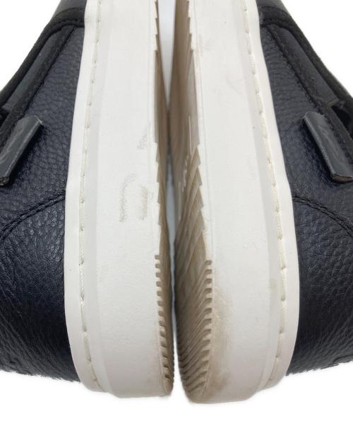 UGG（アグ）UGG (アグ) Alameda Slip On　スリッポン　スニーカー　フラットシューズ ブラック サイズ:23の古着・服飾アイテム