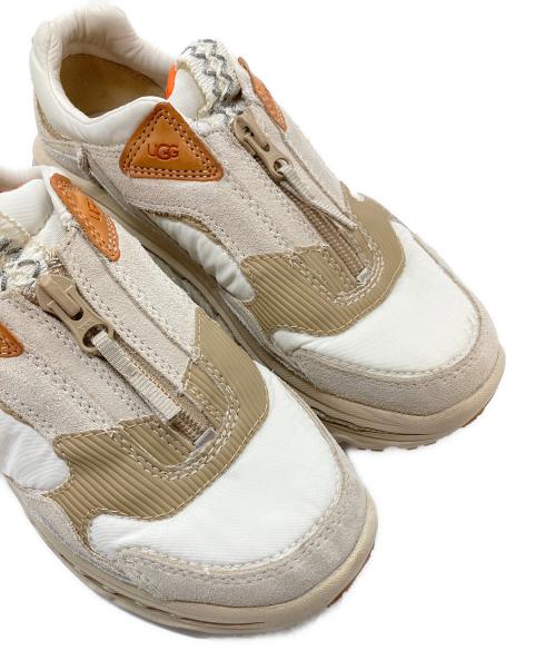 UGG（アグ）UGG (アグ) 805 X MLT  厚底スニーカー　ランニングシューズ ベージュ サイズ:23の古着・服飾アイテム