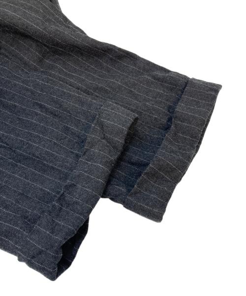 The Blurred CLOTHING（ブラードクロージング）The BLURRED CLOTHING (ブラードクロージング) Wool Stripe Trousers ウールストライプトラウザーパンツ グレー サイズ:32の古着・服飾アイテム