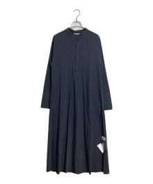 AURALEE（オーラリー）の古着「FINX NYLON STRETCH STAND COLLAR ONE-PIECE」｜ネイビー