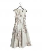 CELFORDセルフォード）の古着「CELFORD　スカラネックワンピース　ノースリーブワンピース　花柄」｜ホワイト×ベージュ Flower