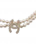 CHANELシャネル）の古着「ココマークロングパールパールネックレス」｜ホワイト