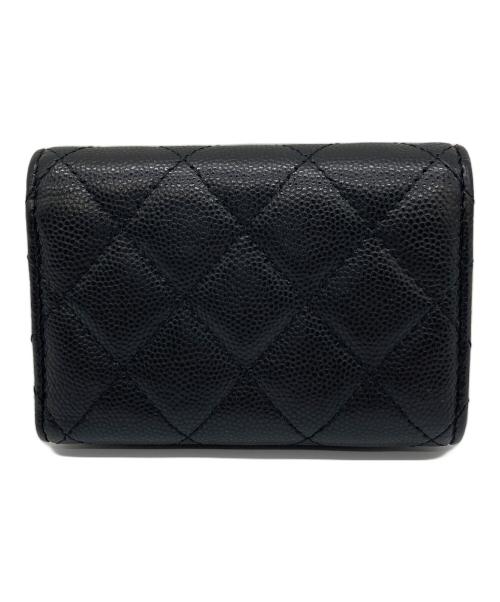 CHANEL（シャネル）CHANEL (シャネル) 3つ折り財布 マトラッセ スモール フラップ ウォレット ブラックの古着・服飾アイテム