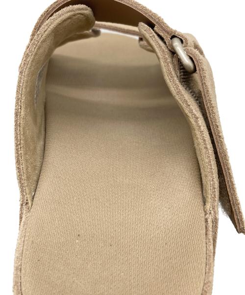 UGG（アグ）UGG (アグ) GOLDENSTAR HI SLIDE  サンダル　厚底 ベージュ サイズ:22cmの古着・服飾アイテム