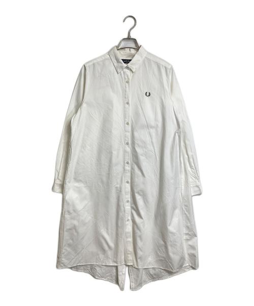 FRED PERRY（フレッドペリー）FRED PERRY (フレッドペリー) ボタンダウンシャツワンピース 長袖ワンピース　ロングシャツ ローレルリース ホワイト サイズ:EUR38の古着・服飾アイテム
