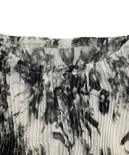 SPECCHIO（スペッチオ）SPECCHIO (スペッチオ) プリーツワンピース ホワイト×ブラック サイズ:40の古着・服飾アイテム