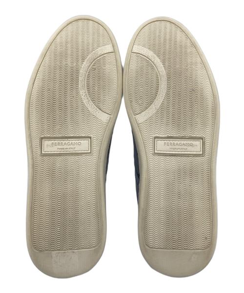 Salvatore Ferragamo（サルヴァトーレ フェラガモ）Salvatore Ferragamo (サルヴァトーレ フェラガモ) サイドロゴローカットスニーカー レースアップスニーカー メタリックシルバー サイズ:8 Mの古着・服飾アイテム