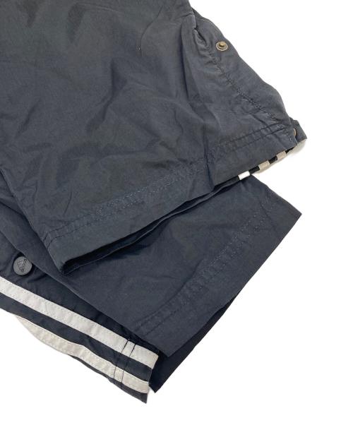 adidas（アディダス）adidas (アディダス) 【古着】ナイロンパンツ　ラインパンツ　 万国旗タグ ブラック サイズ:実寸参照の古着・服飾アイテム