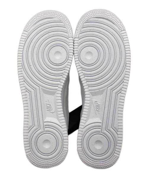 NIKE（ナイキ）NIKE (ナイキ) BILLIE EILISH (ビリーアイリッシュ) AIR FORCE 1 SP    “Triple White” ビリーアイリッリュ パッチワーク ホワイト サイズ:UK8の古着・服飾アイテム