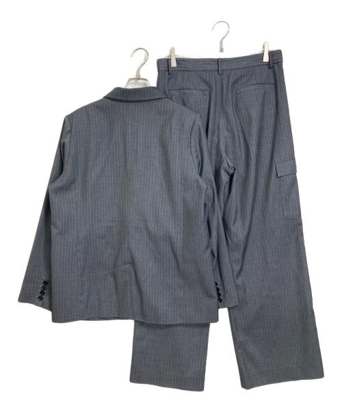 ok.soon（オクスン）ok.soon (オクスン) 3ピーススーツ　ジャケット　パンツ　ベスト　パンツスーツ　カジュアルスーツ　セットアップ グレー サイズ:ジャケットFree  パンツ2(M程）の古着・服飾アイテム