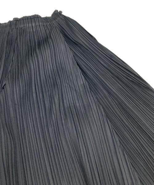 PLEATS PLEASE（プリーツプリーズ）PLEATS PLEASE (プリーツプリーズ) プリーツパンツ　ワイドパンツ ブラック サイズ:2の古着・服飾アイテム