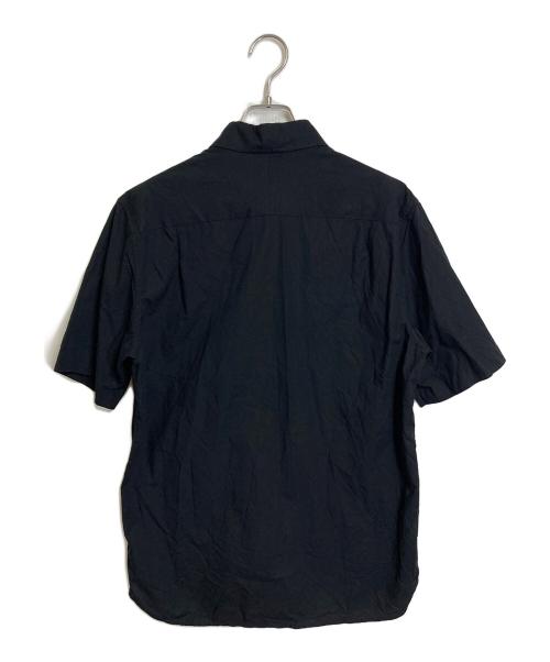 FRED PERRY（フレッドペリー）FRED PERRY (フレッドペリー) Taped Placket Shirt コットンシャツ ブラック サイズ:Mの古着・服飾アイテム