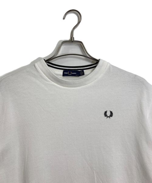 FRED PERRY（フレッドペリー）FRED PERRY (フレッドペリー) ロゴTシャツ　コットンTシャツ ホワイト サイズ:UK10 USA6 EU38の古着・服飾アイテム