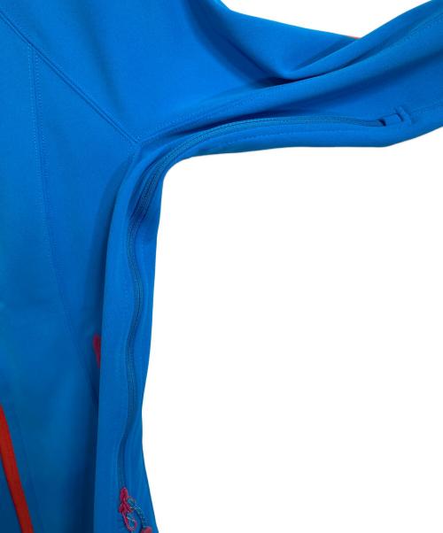 MAMMUT（マムート）MAMMUT (マムート) アイガーエクストリーム　ソフトシェルマウンテンパーカー　アウター　ライトアウター　スポーツ　アウトドア ブルー×レッド サイズ:Sの古着・服飾アイテム