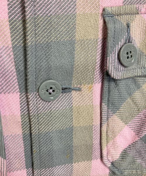 A BATHING APE（ア ベイシング エイプ）A BATHING APE (ア ベイシング エイプ) チェックジャケット　cpoジャケット　アウター　日本製 ピンク×ブラック サイズ:Sの古着・服飾アイテム