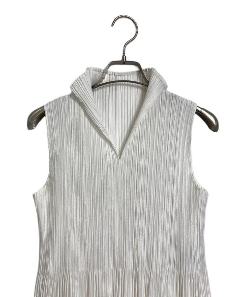 PLEATS PLEASE（プリーツプリーズ）PLEATS PLEASE (プリーツプリーズ) プリーツノースリーブブラウス　デザインブラウス ホワイト サイズ:3の古着・服飾アイテム