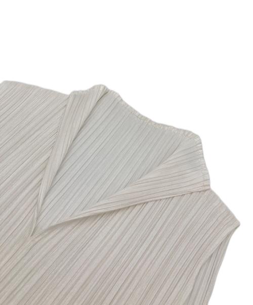 PLEATS PLEASE（プリーツプリーズ）PLEATS PLEASE (プリーツプリーズ) プリーツノースリーブブラウス　デザインブラウス ホワイト サイズ:3の古着・服飾アイテム