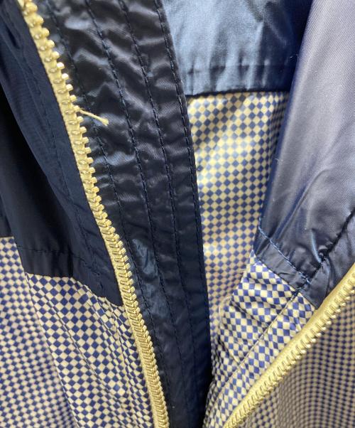 PRADA SPORTS（プラダスポーツ）PRADA SPORTS (プラダスポーツ) チェック切替ナイロンジャケット レッドバーロゴ サイドロゴ　アウター　ライトアウター　国内代理店表記あり ホワイト×ブルー サイズ:46の古着・服飾アイテム