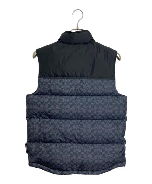 COACH（コーチ）COACH (コーチ) シグネチャー ダウン ベスト ブラック サイズ:Sの古着・服飾アイテム