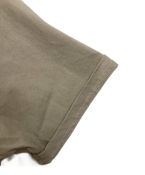 JUSGLITTY（ジャスグリッティー）JUSGLITTY (ジャスグリッティー) クロップドロゴT 半袖カットソー　Tシャツ　Tee ショートトップス ベージュ サイズ:2の古着・服飾アイテム