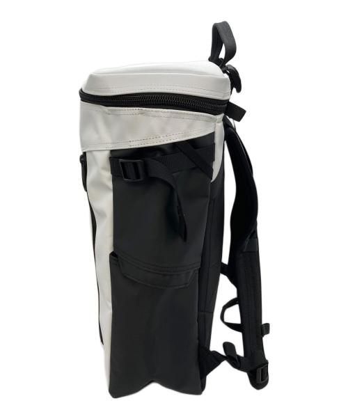 THE NORTH FACE（ザ ノース フェイス）THE NORTH FACE (ザ ノース フェイス) BCヒューズボックス2 バックパック　30L ホワイト×ブラック サイズ:実寸参照の古着・服飾アイテム