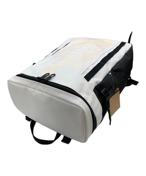THE NORTH FACE（ザ ノース フェイス）THE NORTH FACE (ザ ノース フェイス) BCヒューズボックス2 バックパック　30L ホワイト×ブラック サイズ:実寸参照の古着・服飾アイテム