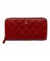 CHANEL（シャネル）の古着「キャビアスキンラウンドファスナー財布　ウォレット　長財布」｜レッド