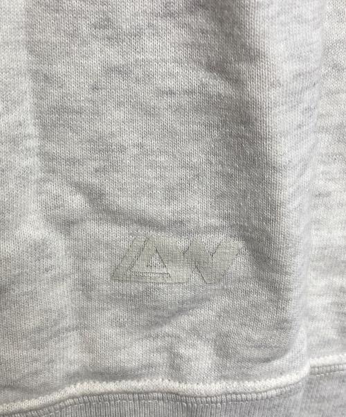 LOOPWHEELER（ループウィラー）LOOPWHEELER (ループウィラー) 前Vスウェット ガゼットスウェット　日本製 アイボリー サイズ:Mの古着・服飾アイテム