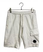 C.P COMPANYシーピーカンパニー）の古着「カーゴハーフパンツ　ショートパンツ　コットンパンツ　イタリア製」｜ホワイト