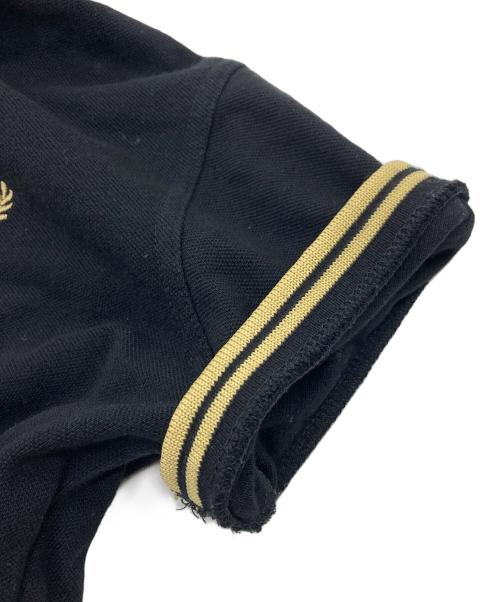 FRED PERRY（フレッドペリー）FRED PERRY (フレッドペリー) ロゴ刺繍ポロシャツ　半袖ポロシャツ　イギリス製 ブラック サイズ:EUR36の古着・服飾アイテム