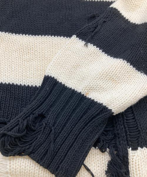 Thee Hysteric XXX（ジィ ヒステリックトリプルエックス）Thee Hysteric XXX (ジィ ヒステリックトリプルエックス) ボーダー クラッシュセーター　クラッシュニット　ダメージ加工 ベージュ×ブラック サイズ:FREEの古着・服飾アイテム