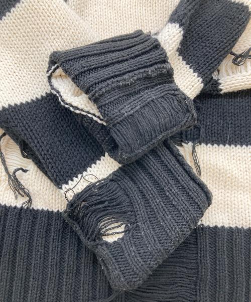 Thee Hysteric XXX（ジィ ヒステリックトリプルエックス）Thee Hysteric XXX (ジィ ヒステリックトリプルエックス) ボーダー クラッシュセーター　クラッシュニット　ダメージ加工 ベージュ×ブラック サイズ:FREEの古着・服飾アイテム