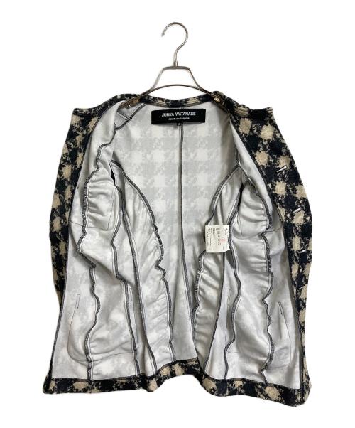 JUNYA WATANABE COMME des GARCONS（ジュンヤワタナベ コムデギャルソン）JUNYA WATANABE COMME des GARCONS ((ジュンヤワタナベ コムデギャルソン) チェック柄テーラードジャケット　デザインジャケット　アウター　ライトアウター　日本製　2010SS ブラック×ホワイト サイズ:XSの古着・服飾アイテム