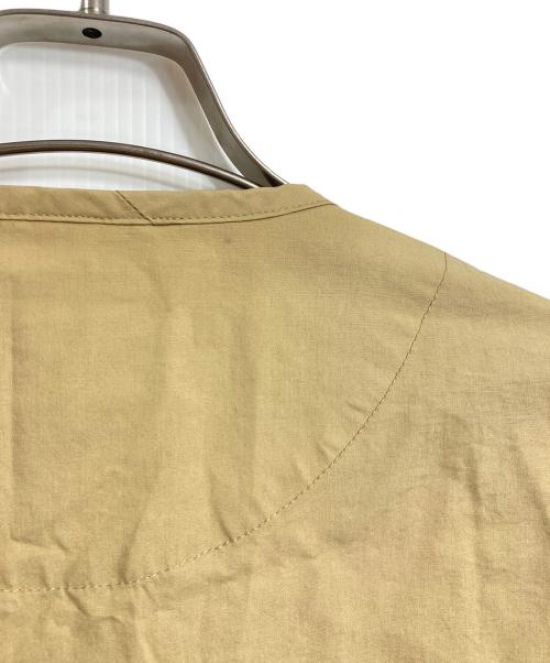 DANTON（ダントン）DANTON (ダントン) DOWNPROOF COLLARLESS SHORT JACKET ダウンプルーフカラーレストランショートジャケット　ノーカラージャケット　アウター　ライトアウター ベージュ サイズ:38の古着・服飾アイテム