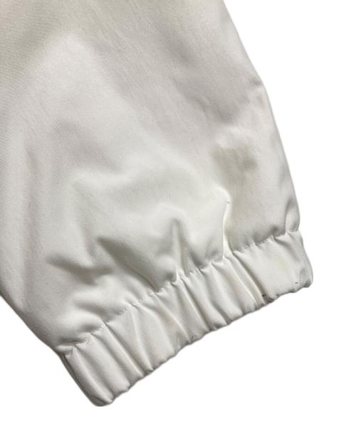 LACOSTE LIVE（ラコステライブ）LACOSTE LIVE (ラコステライブ) バックプリントコーチジャケット　アウター ホワイト×ブルー サイズ:XLの古着・服飾アイテム