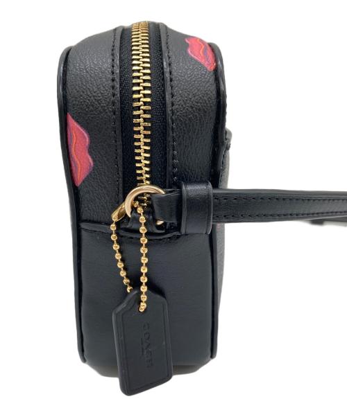 COACH（コーチ）COACH (コーチ) リップデザインショルダーバッグ ブラック×ピンク サイズ:実寸参照の古着・服飾アイテム