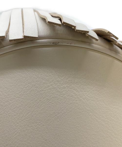 J&M DAVIDSON（ジェイ＆エム デヴィッドソン）J&M DAVIDSON (ジェイ＆エム デヴィッドソン) CARNIVALショルダーバッグ　フリンジバッグ　スペイン製 ホワイト サイズ:実寸参照の古着・服飾アイテム