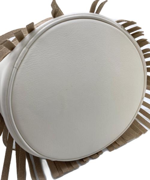 J&M DAVIDSON（ジェイ＆エム デヴィッドソン）J&M DAVIDSON (ジェイ＆エム デヴィッドソン) CARNIVALショルダーバッグ　フリンジバッグ　スペイン製 ホワイト サイズ:実寸参照の古着・服飾アイテム