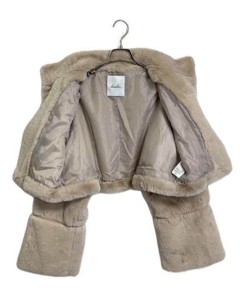 DazzliN（ダズリン）dazzlin (ダズリン) ショートビットフェイクファーコート　ショートコート　ショートジャケット　ファーコート　ファージャケット　アウター ベージュ サイズ:FREEの古着・服飾アイテム