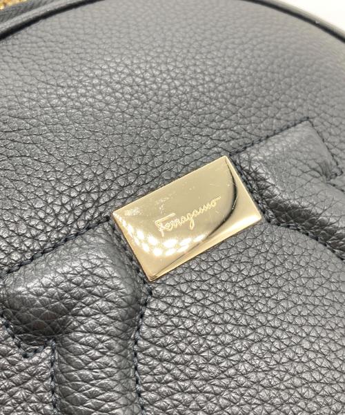 Salvatore Ferragamo（サルヴァトーレ フェラガモ）Salvatore Ferragamo (サルヴァトーレ フェラガモ) ガンチーニレザーリュック　 ブラック サイズ:実寸参照の古着・服飾アイテム