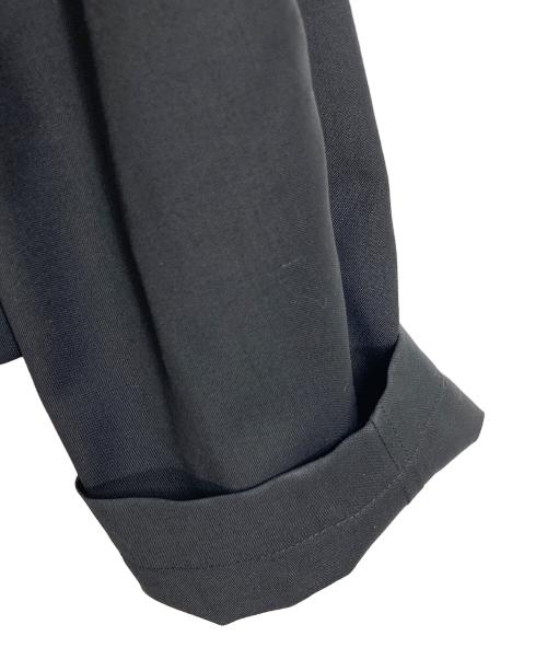 LOEFF（ロエフ）LOEFF (ロエフ) トロピカルウール クロップド ジャケット　アウター　ライトアウター　セレモニー　日本製 ブラック サイズ:1の古着・服飾アイテム