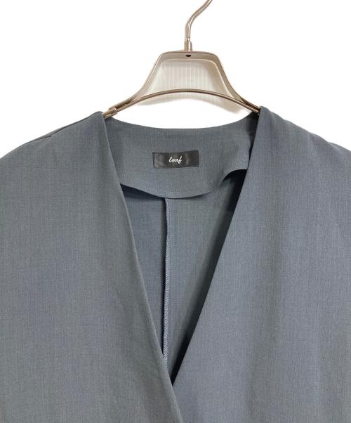 OSMOSIS loaf（オズモーシスロフ）OSMOSIS loaf (オズモーシスロフ) ノーカラーアシンメトリージャケット　デザインジャケット　アウター　ライトアウター　セレモニー グレー サイズ:ONEの古着・服飾アイテム